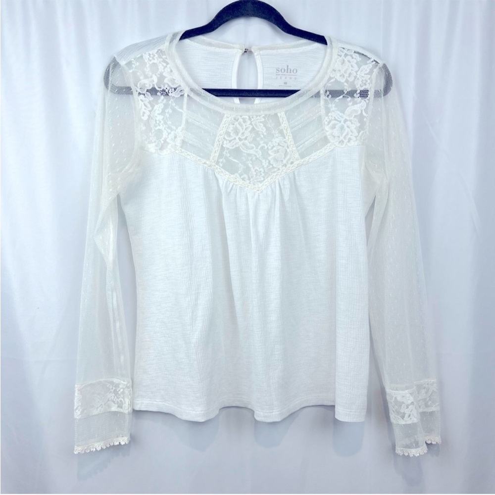 Soho New York & Company oversized long sleeve lace top
